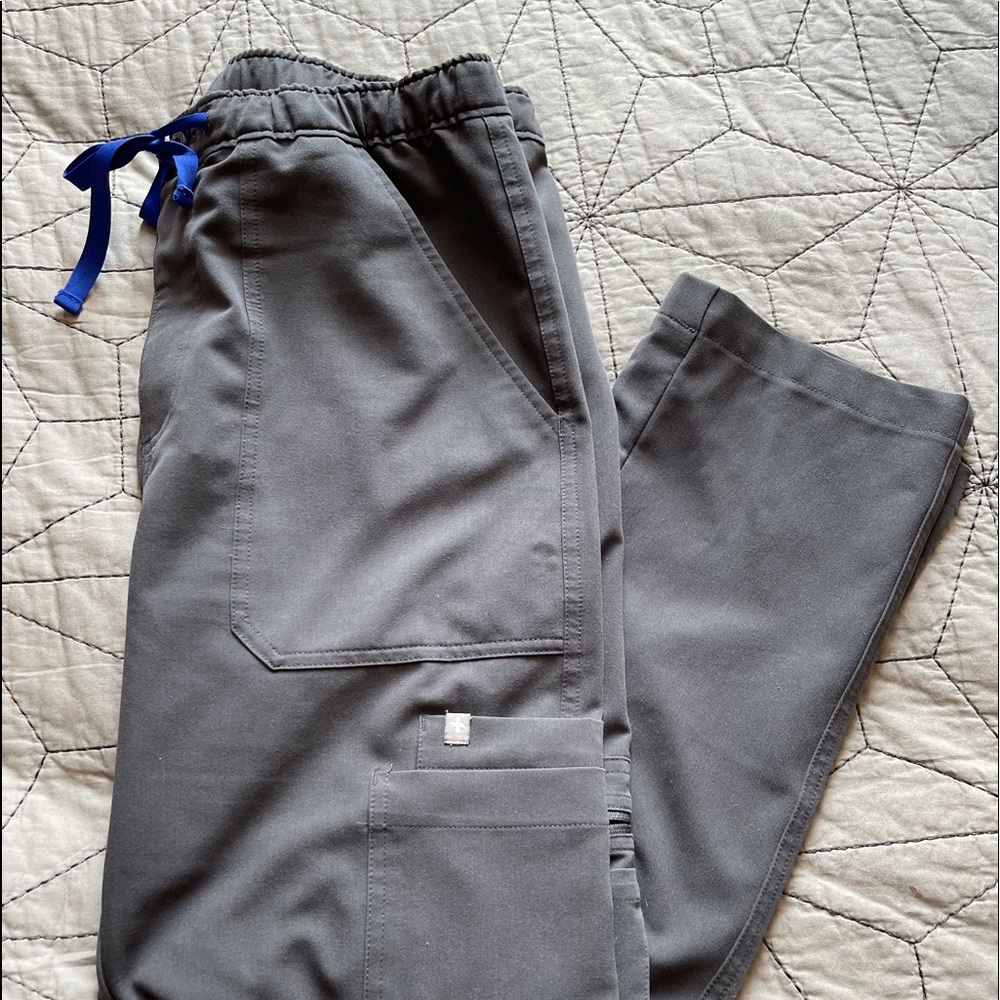 Medium cargo scrub pants